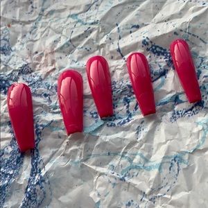 Basic pink press on nails